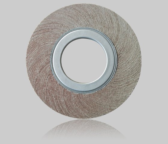 What are the factors that determine the hardness of a Chiba wheel?